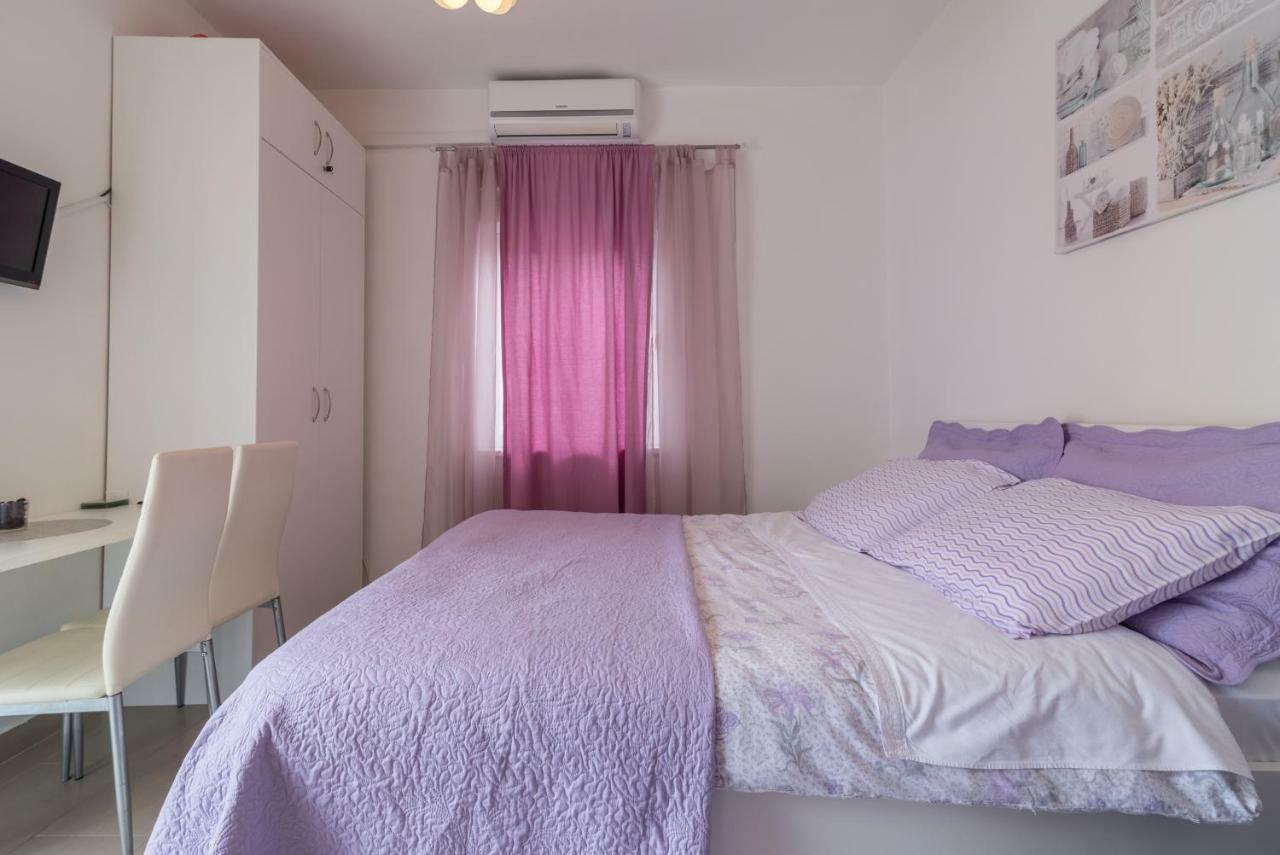 Emma & Toni Apartment Биоград на Мору Стая снимка