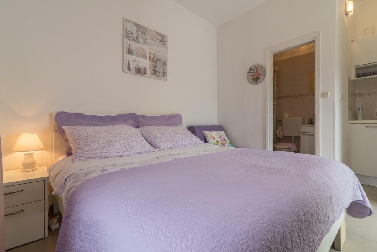 Emma & Toni Apartment Биоград на Мору Стая снимка